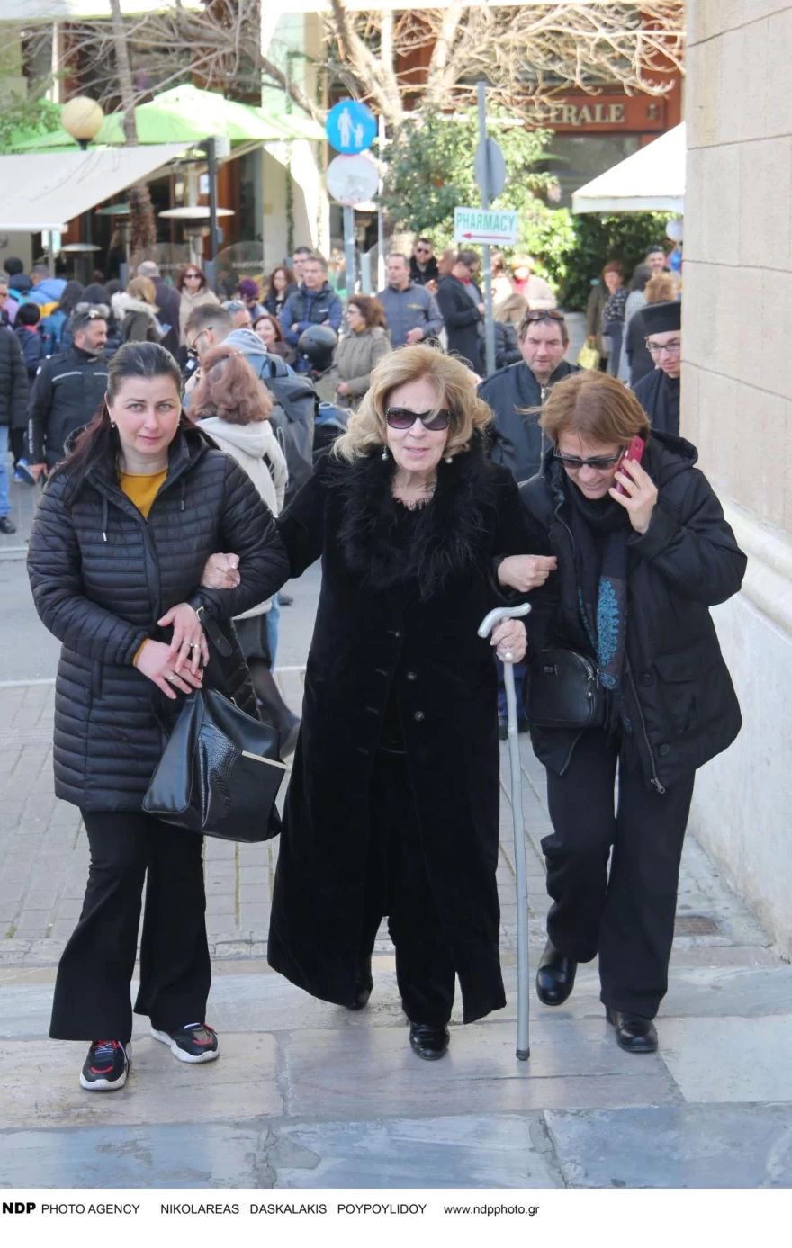 Δέσποινα Στυλιανοπούλου - Επίσημη εμφάνιση