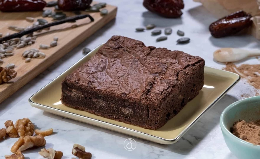 Πανεύκολο brownie με λίγες θερμίδες - Δεν έχει ούτε αλεύρι, ούτε ζάχαρη