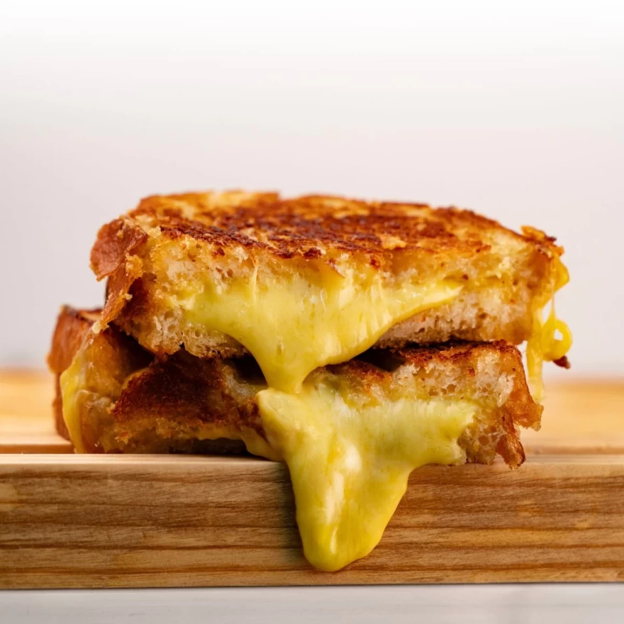 Melt grilled cheese