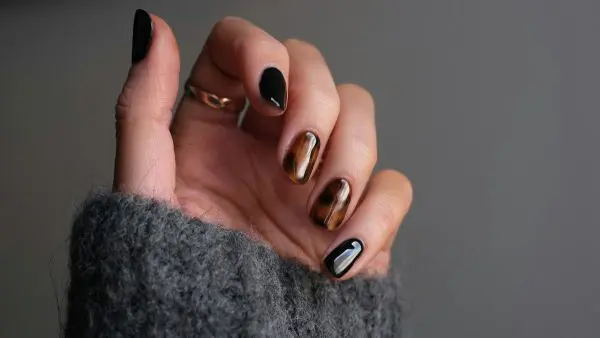 Τα οφέλη του top coat gel & του ημιμόνιμου μανικιούρ χωρίς λάμπα