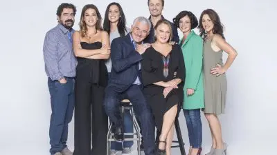 Επίσημη φωτογράφιση για την σειρά του ALPHA, το σόι σου