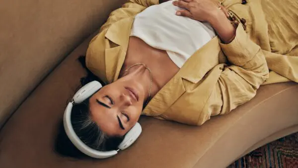 Τα ακουστικά Sonos Ace -150€