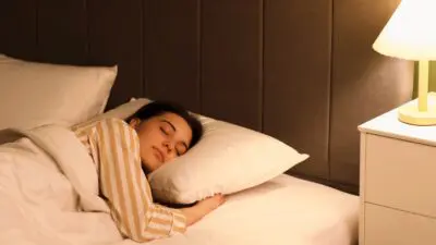 Ο πολύς ύπνος βλάπτει την υγεία γυναίκας