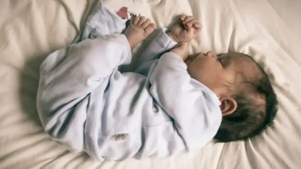 Ένα μωράκι που κοιμάται