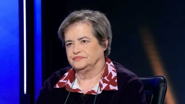 Η Ντέπυ Γκολεμά στην εκπομπή Black Box