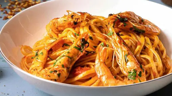 Γαριδομακαρονάδα