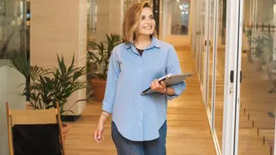 Γυναίκα στη δουλειά