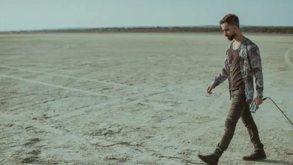 Ραφαήλ Χατζημιχαήλ: Μια αγάπη που δεν στέριωσε – αλλά δεν χάθηκε ποτέ