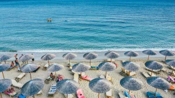 παραλία με ,μπιτς μπαρ