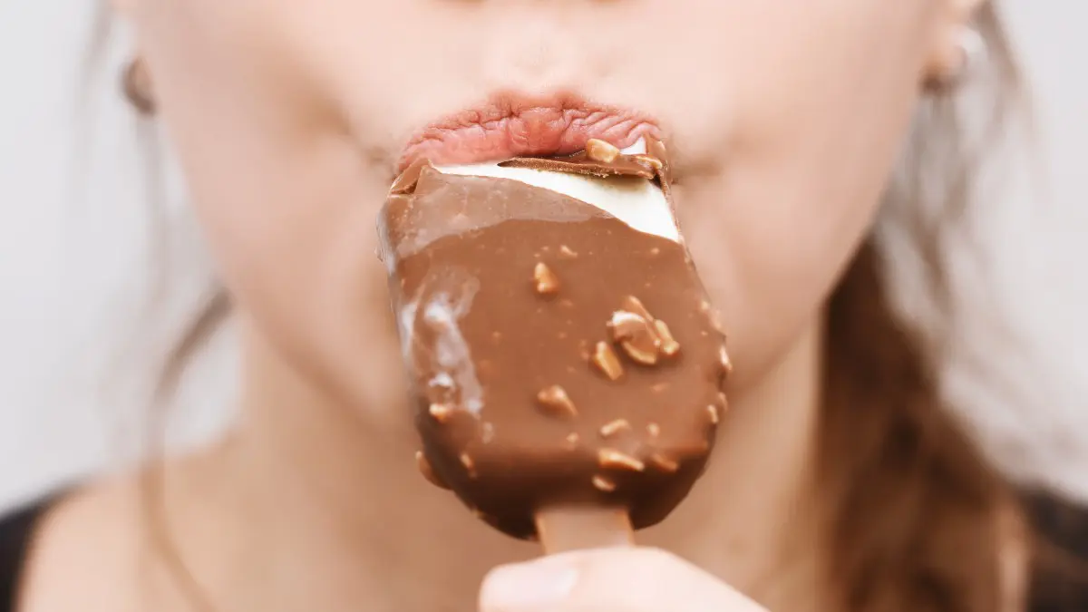 Τροφές ανθυγιεινές όπως παγωτό