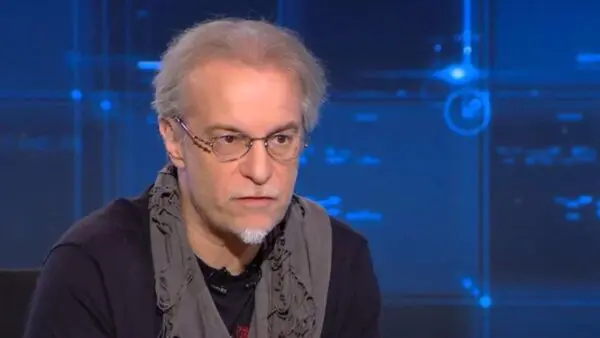 Ο Μίλτος Πασχαλίδης στο πλατό του Ενώπιος Ενωπίω