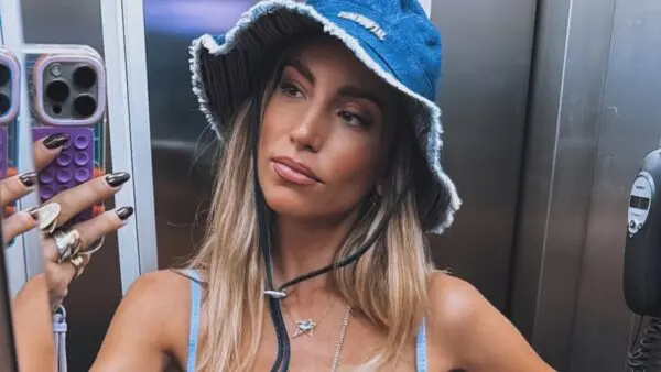 Η Αθηνά Οικονομάκου