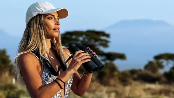 Αθηνά Οικονομάκου