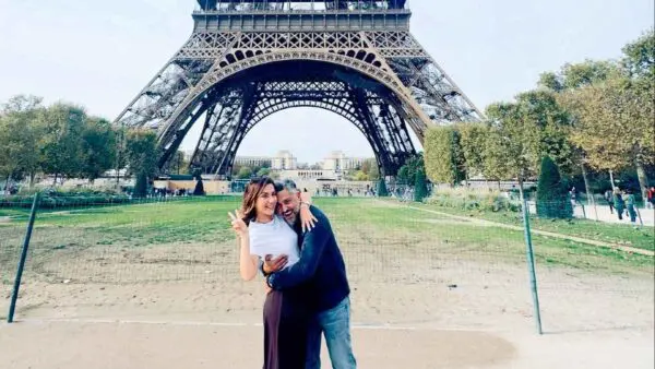 Η Βάσω Λασκαράκη στο Παρίσι