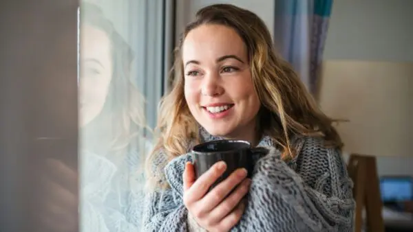 Αυτόν το χειμώνα επίλεξε μια ρουτίνα που ενυδατώνει την επιδερμίδα σου κάτω από την επιφάνεια