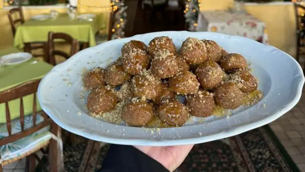 Φαγητό στη Δάφνη