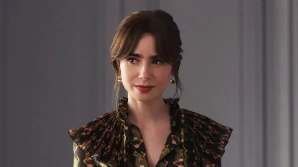 Το micro-bob που τρέλανε το Hollywood: Η Lily Collins έκανε το απόλυτο κούρεμα του 2025!