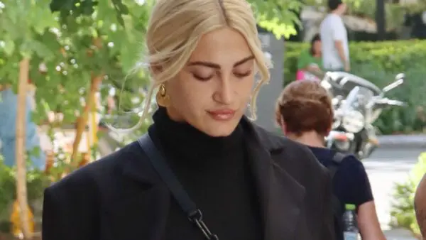 Η Ιωάννα Τούνη σε έξοδό της