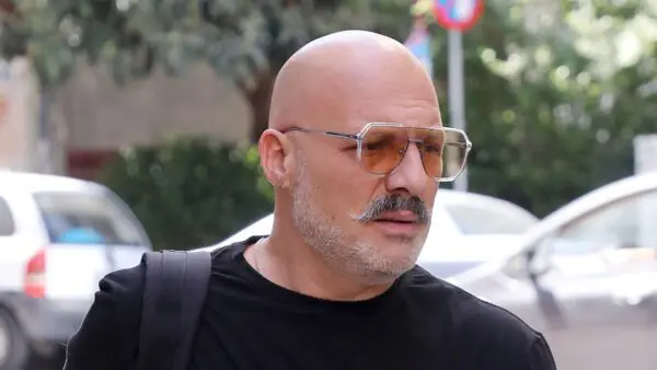 Νίκος Μουτσινάς