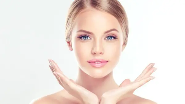 skin detox πρόσωπο γυναίκας