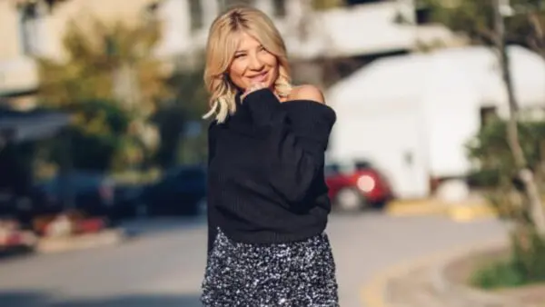 Εμφάνιση της Φαίης Σκορδά