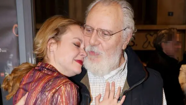 Η Λένα Παπαληγούρα με τον πατέρα της, Αναστάση