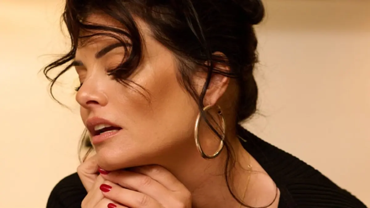 Η μαρία κορινθίου με μπαλαρίνες