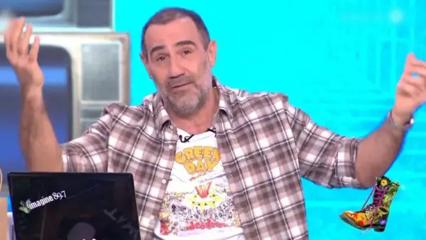 Αντώνης Κανάκης, Ράδιο Αρβύλα