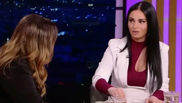 Δήμητρα Αλεξανδράκη, Σοφία Μουτίδου