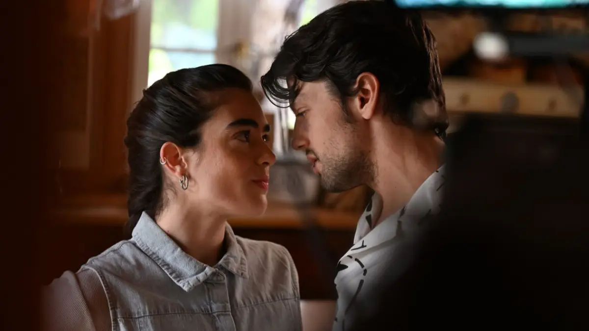 Να μ'αγαπάς Χάρης Κατερίνα