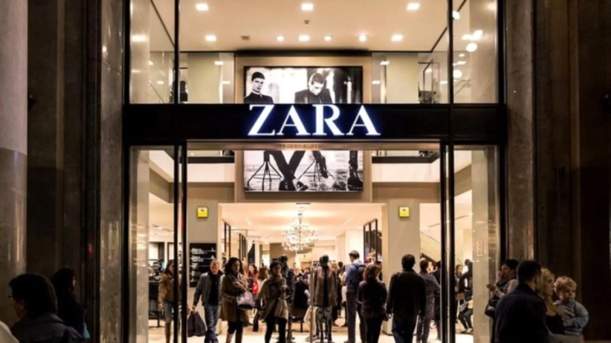 Μπουφάν στα Zara μόνο με 12,99 ευρώ - Έχουν πάρει "φωτιά" τα ταμεία