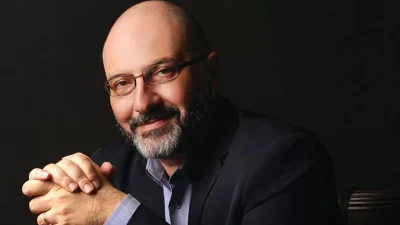 Θρήνος για τον Σάκη Αρναούτογλου - «Αντίο κούκλα μου»