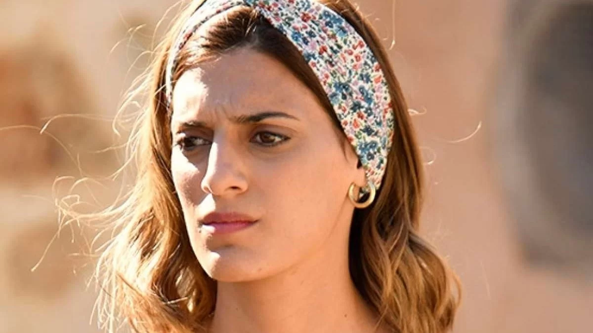 Σασμός: Η Αργυρώ κόβει τις φλέβες της - Την βρίσκει η μάνα της σε λίμνη αίματος η...