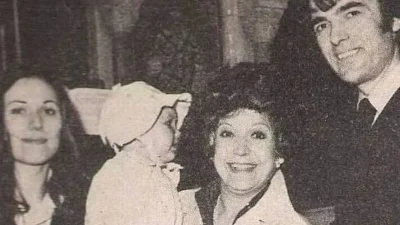 Πως είναι σήμερα η βαφτιστήρα της Ρένας Βλαχοπούλου - Είναι γνωστή και αγαπημένη ηθοποιός