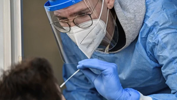 Κορωνοϊός: Αυτά είναι τα σημερινά (3/1) κρούσματα