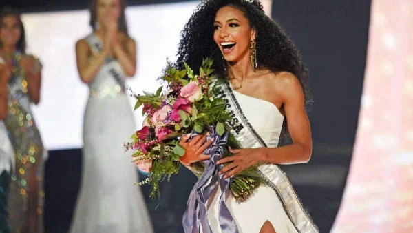 Τραγική είδηση θανάτου: Αυτοκτόνησε η πρώην Μις Αμερική, Cheslie Kryst