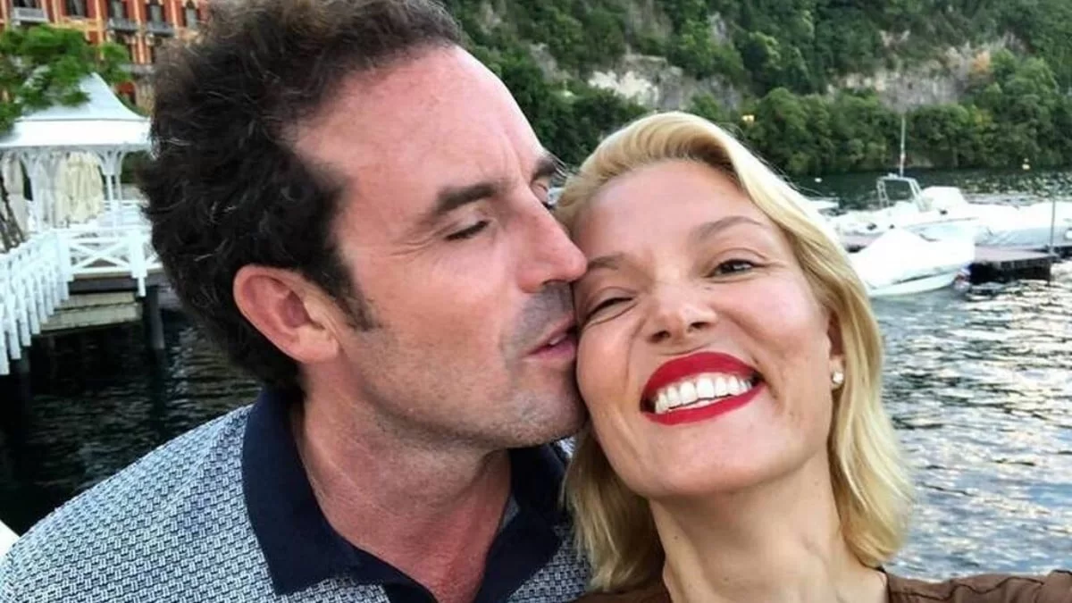 Με δυο ορόφους και μεγάλες τζαμαρίες το σπίτι της Βίκυς Καγιά και του Ηλία Κρασσά - Γήπεδο ο κήπος τους