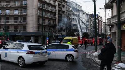 Ισχυρή έκρηξη στη Λεωφόρο Συγγρού - Σοκαριστικές φωτογραφίες από το εσωτερικό του κτηρίου