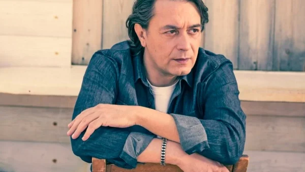 Κακοκαιρία "Ελπίδα": Ξέσπασε ο Γιάννης Κότσιρας - Παραμένει εγκλωβισμένος και χωρίς ρεύμα