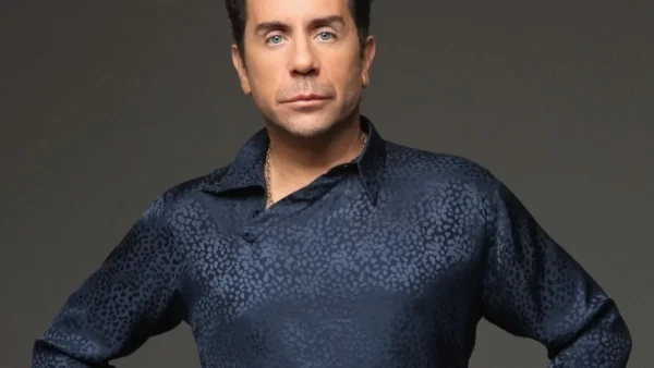 Μελαχρινή και κούκλα - Αυτή είναι η καλλονή αδερφή του Γιώργου Μαζωνάκη