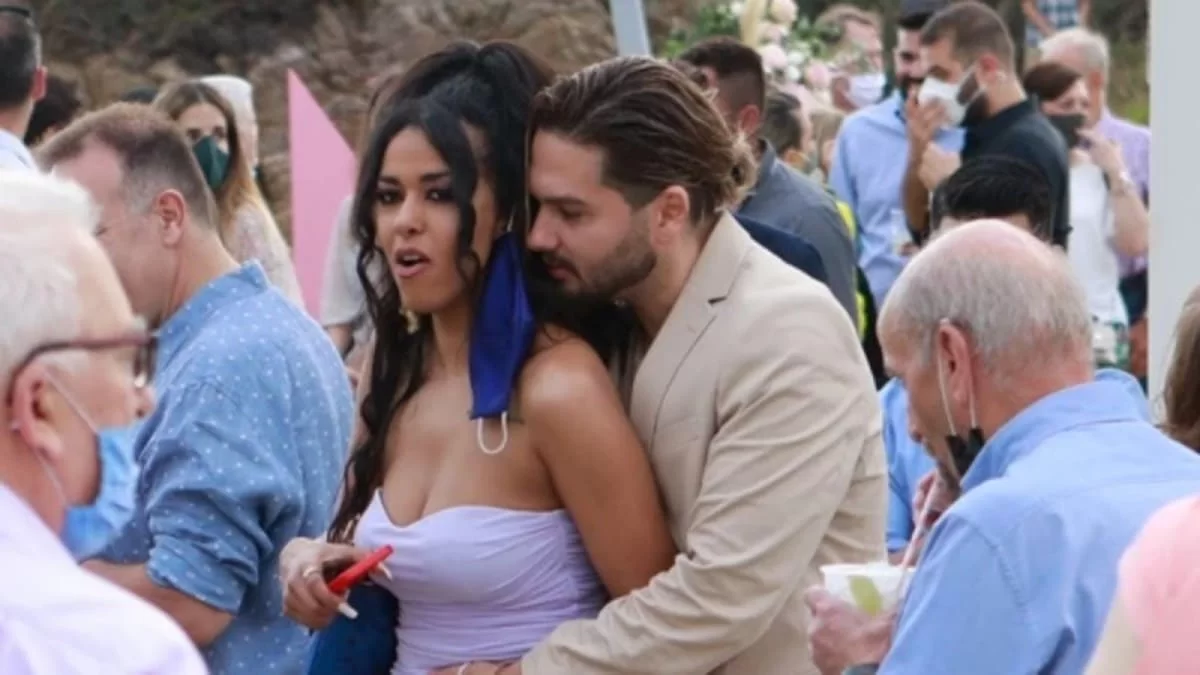 Νέος άνδρας στο πλευρό της Χριστίνας Παπαδέλη μετά τον Χρήστο Μάστορα- Είναι γνωστός τραγουδιστής