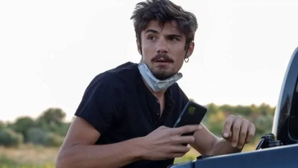 Σασμός: «Κλαίμε τον μακαρίτη» - Το απίστευτο πάρτι των ηθοποιών της σειράς για το «τέλος» του Πετρή