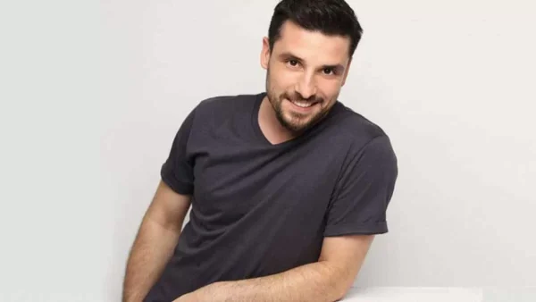 «Αποτυχημένη εφηβική φάρσα, ζητώ συγγνώμη» - Η πρώτη ανάρτηση του Σπύρου Χατζηαγγελάκη για το τηλεφώνημα για βόμβα