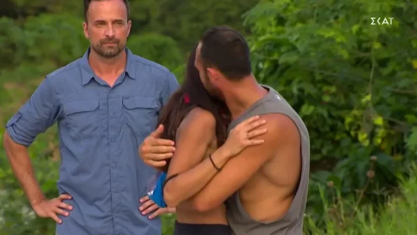 Survivor 5: Ήρθαν κοντά Μυριέλλα και Κατσαούνης - Τα πεταχτά φιλιά και οι αγκαλιές μεταξύ τους