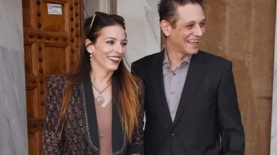 Η έκπληξη που έκανε on air ο Αιμίλιος Χειλάκης άφησε άφωνη την σύζυγό του, Αθηνά Μαξίμου