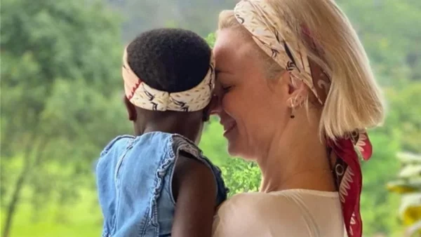 Στιγμές ευτυχίας για τη Χριστίνα Κοντοβά - Νέα στιγμιότυπα με τη μικρή Ada