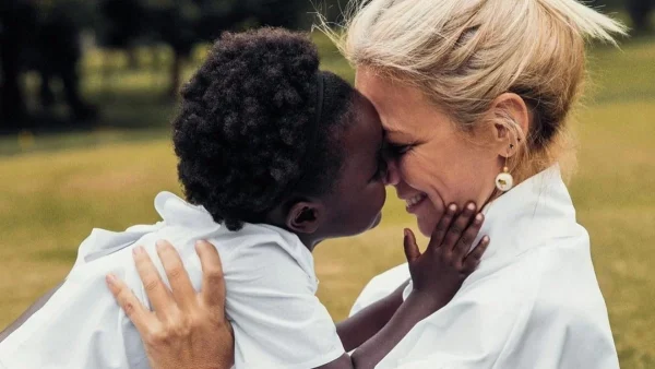 Χριστίνα Κοντοβά: Δημοσίευσε φωτογραφίες από τις πρώτες διακοπές με την κόρη της Ada