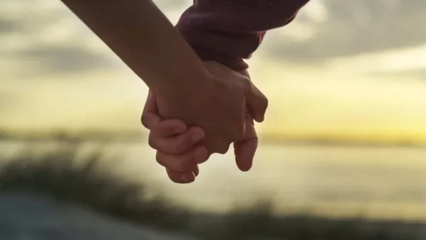 Αποκαλύφθηκε για πρώτη φορά: Αυτό είναι το νέο ζευγάρι της ελληνικής σόουμπιζ