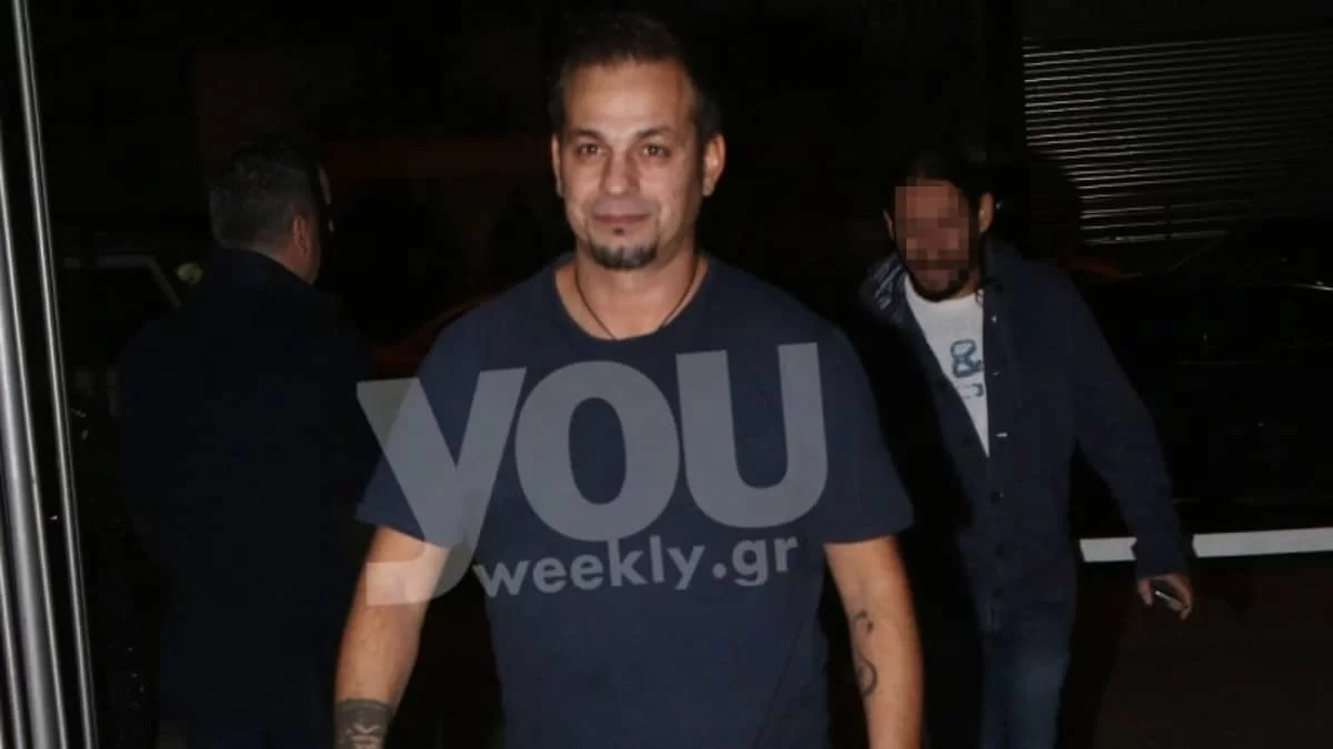 Σπάνια φωτογραφία της αδερφής του Ντέμη Νικολαΐδη - Έχουν ακριβώς ίδια...