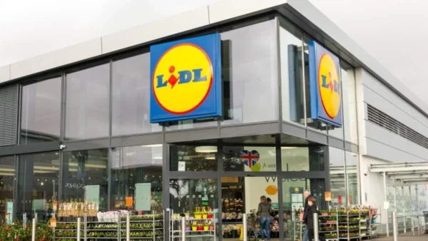 Μεγάλες ουρές στα ταμεία των Lidl από χθες Δευτέρα 21/2 - Χαμός μετά από ανακοίνωση της αλυσίδας